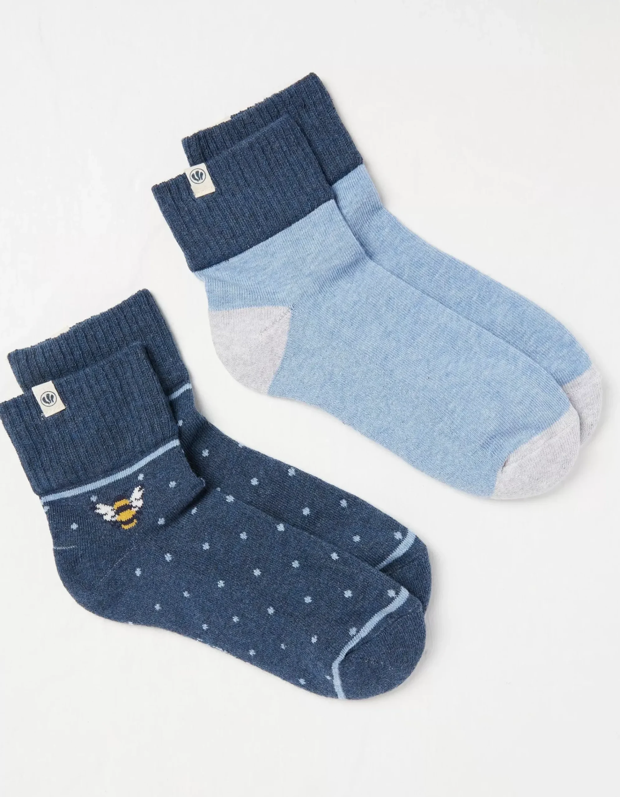 2 Pack Bee Outdoor Boot Socks