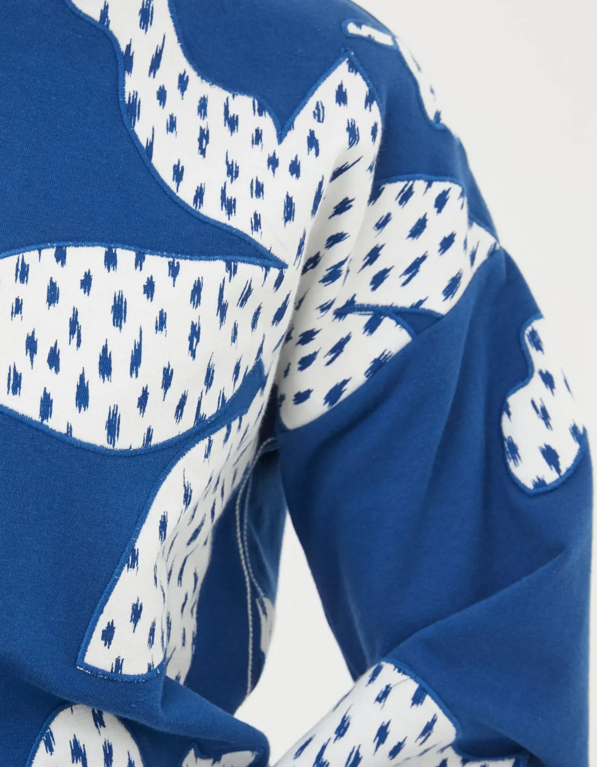 Alex Textured Leaves Crew Sweatshirt
