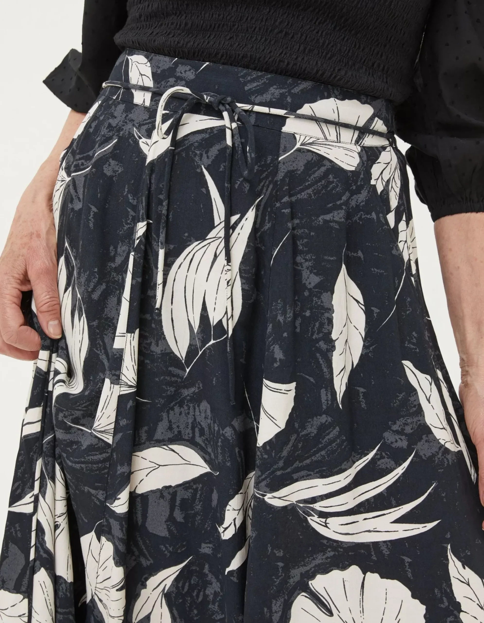 Amelie Twilight Midi Skirt