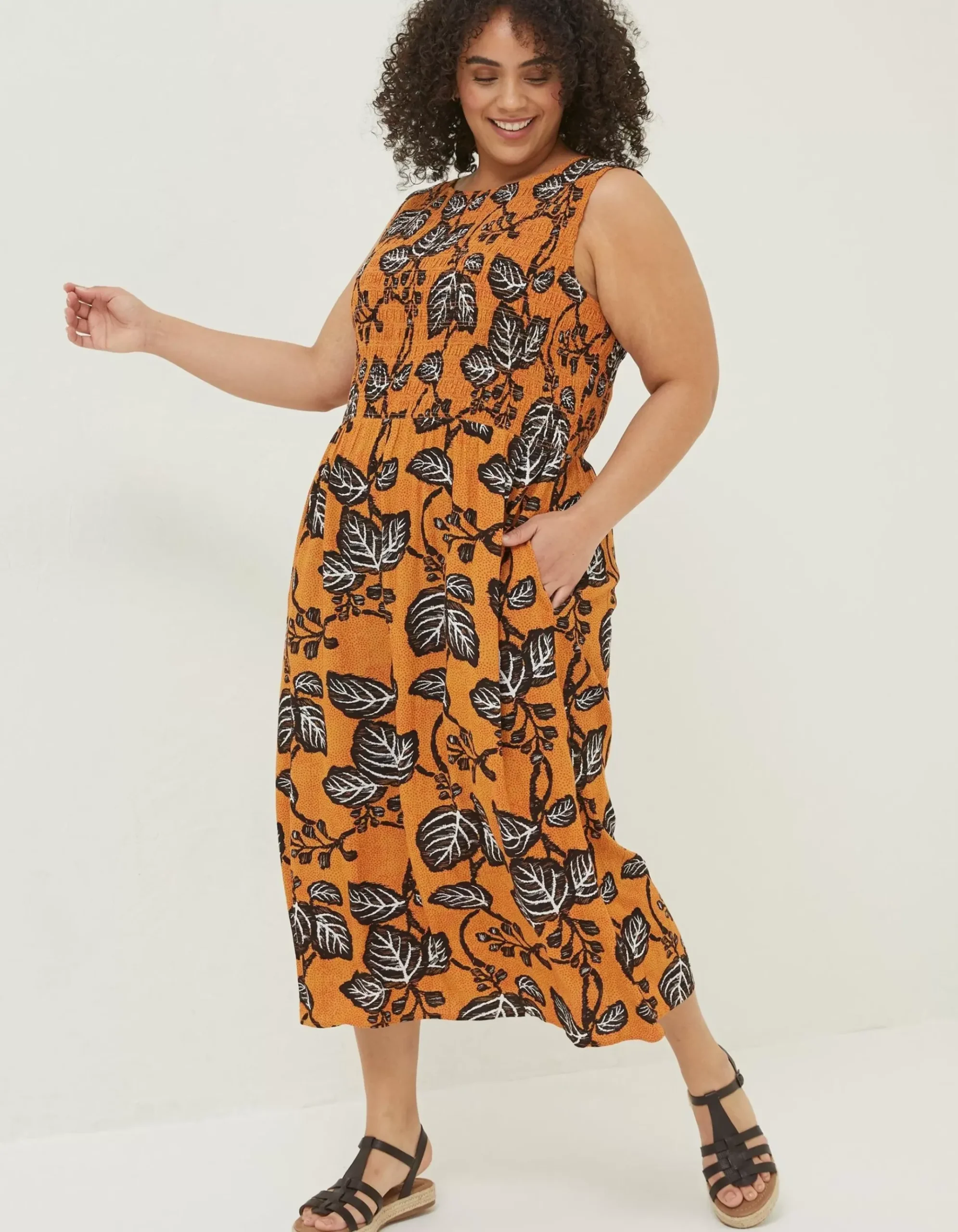 Anna Vine Floral Midi Dress