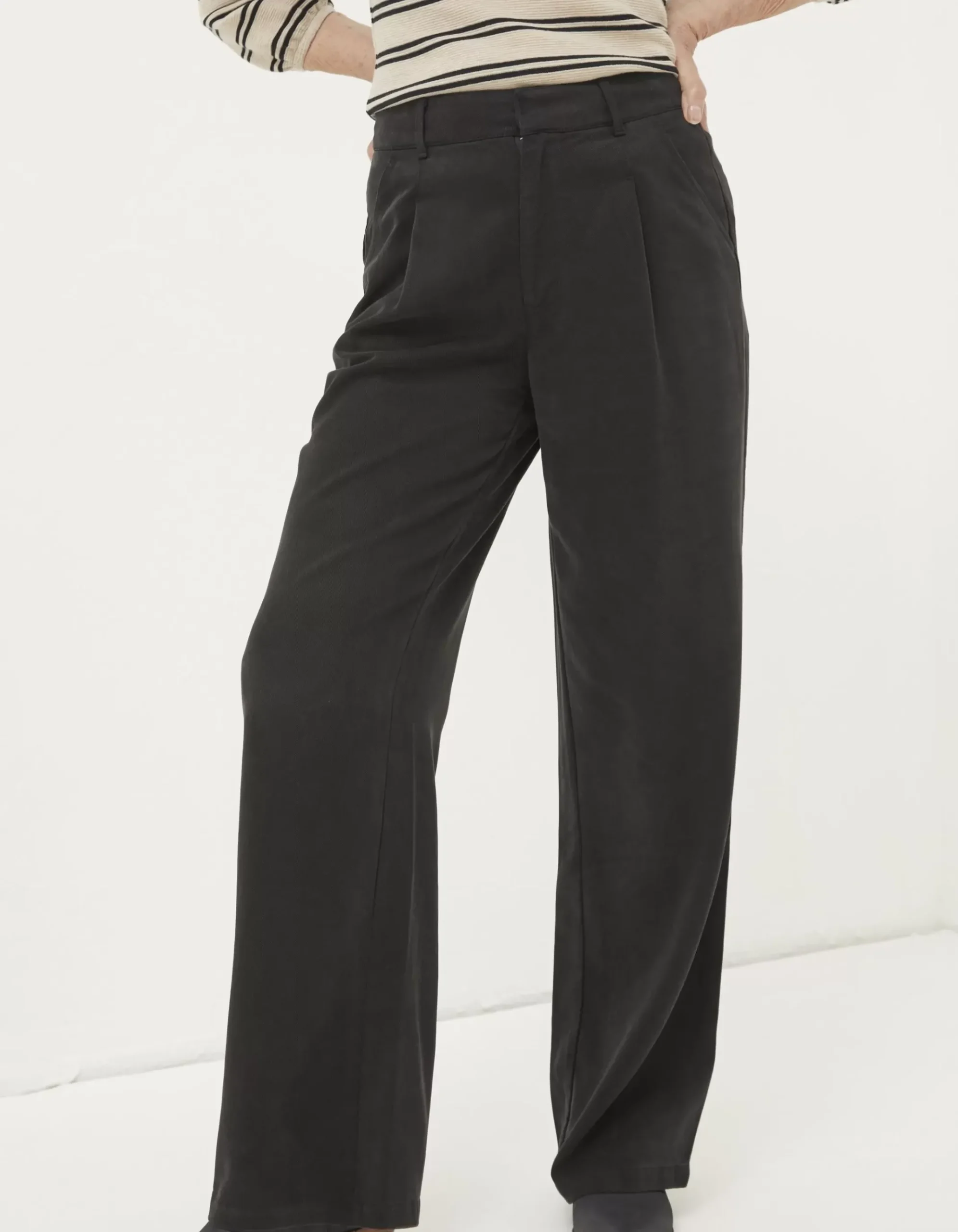 Blake Wide Leg Drape Trousers