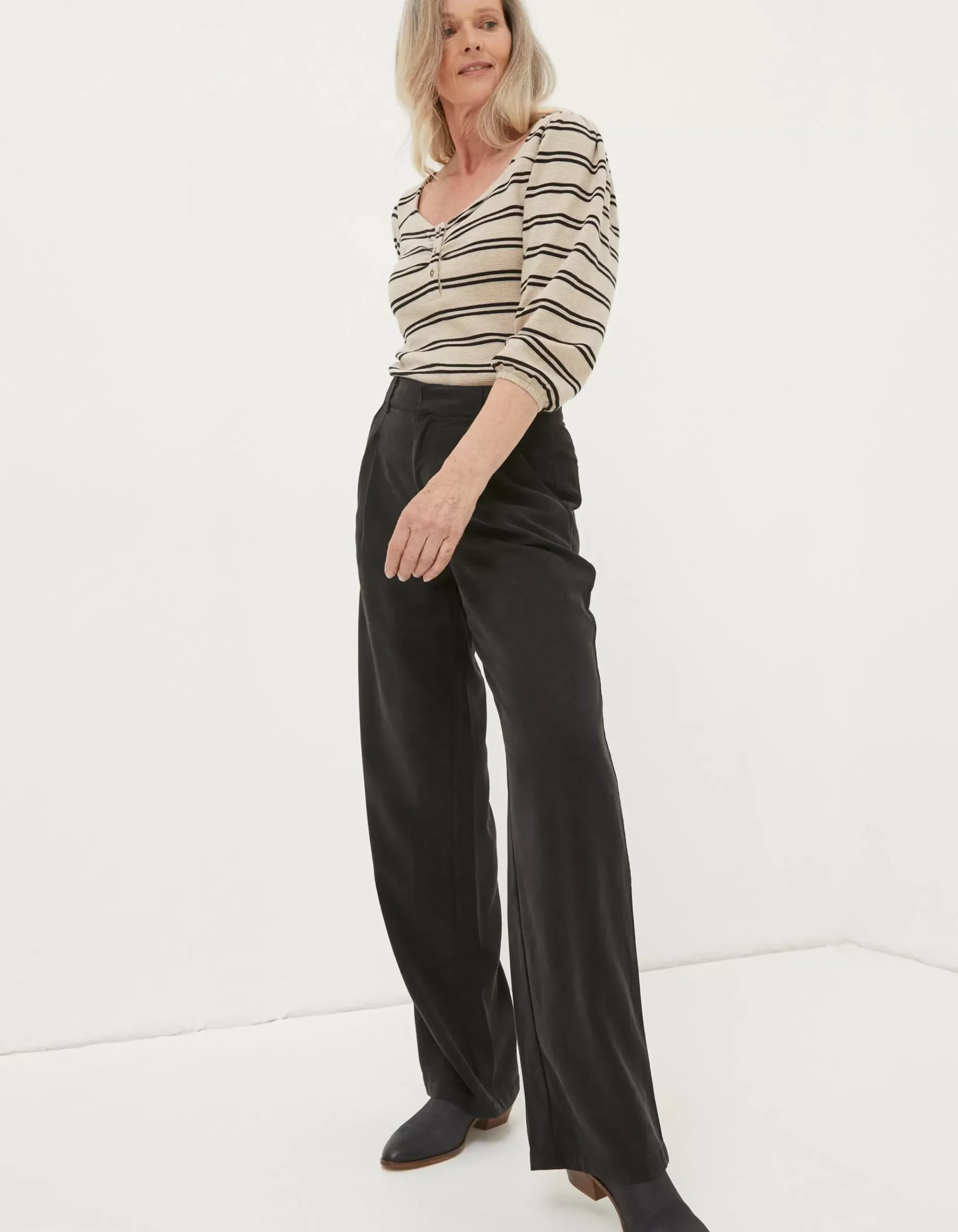 Blake Wide Leg Drape Trouser