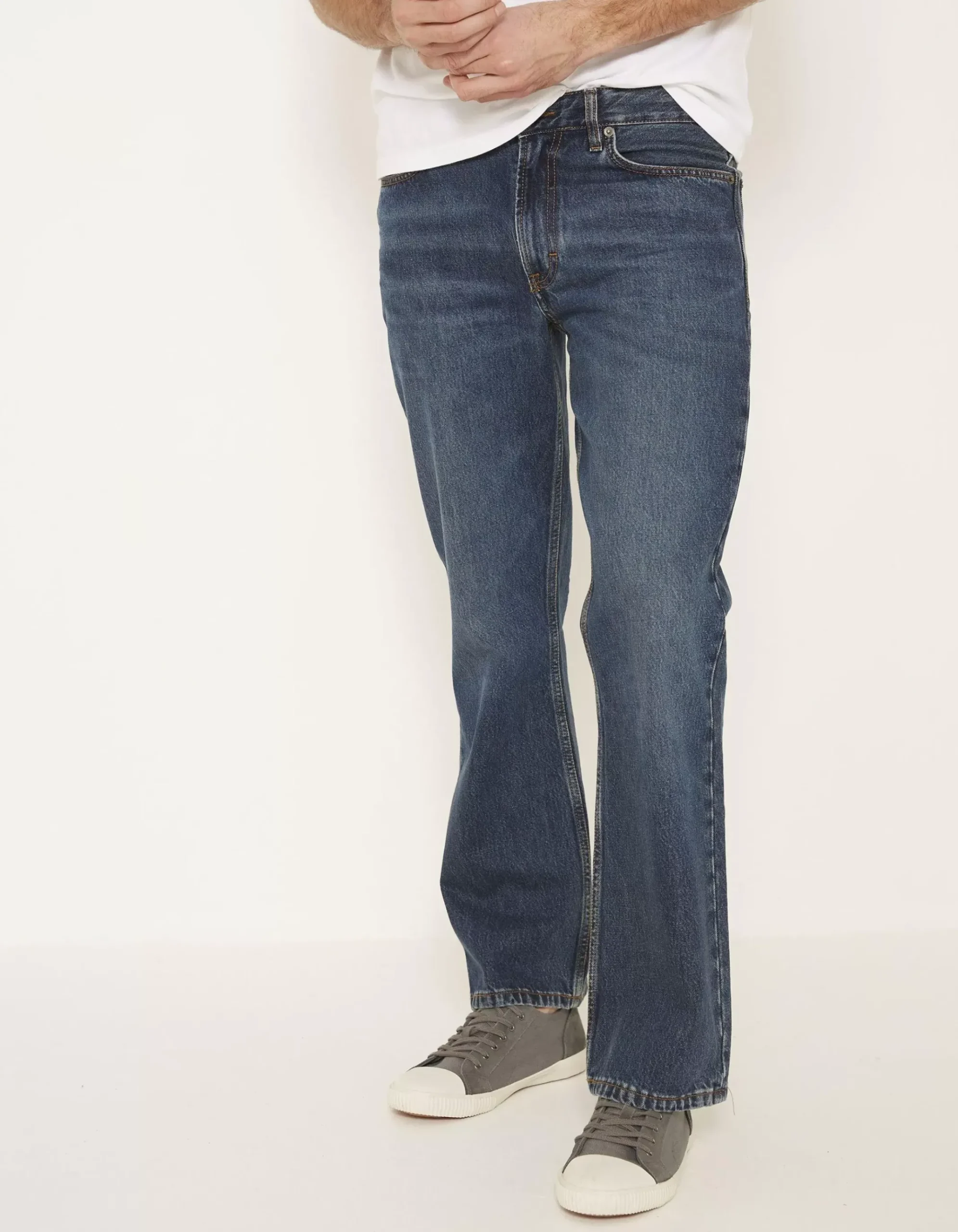 Bootcut Mid Wash Jeans