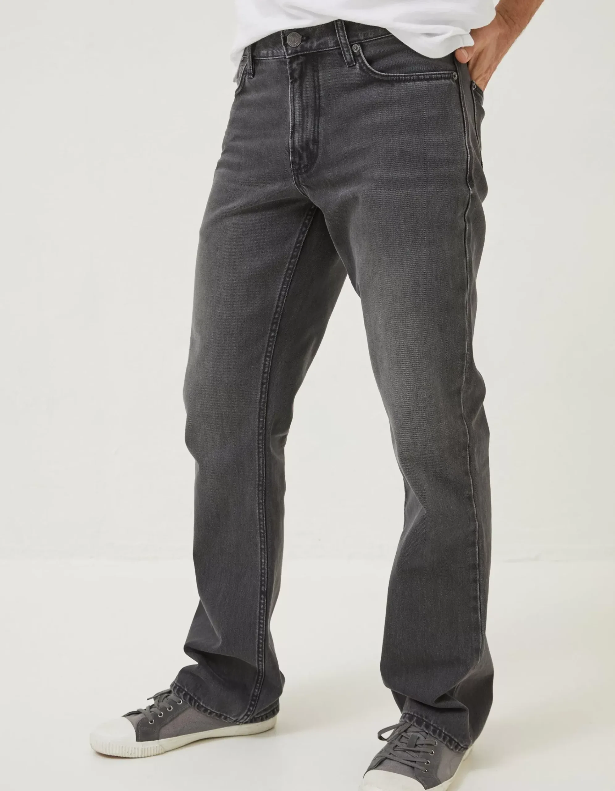 Bootcut Wash Jeans