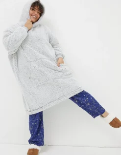 Carrie Fluffy Snuggle Hoodie