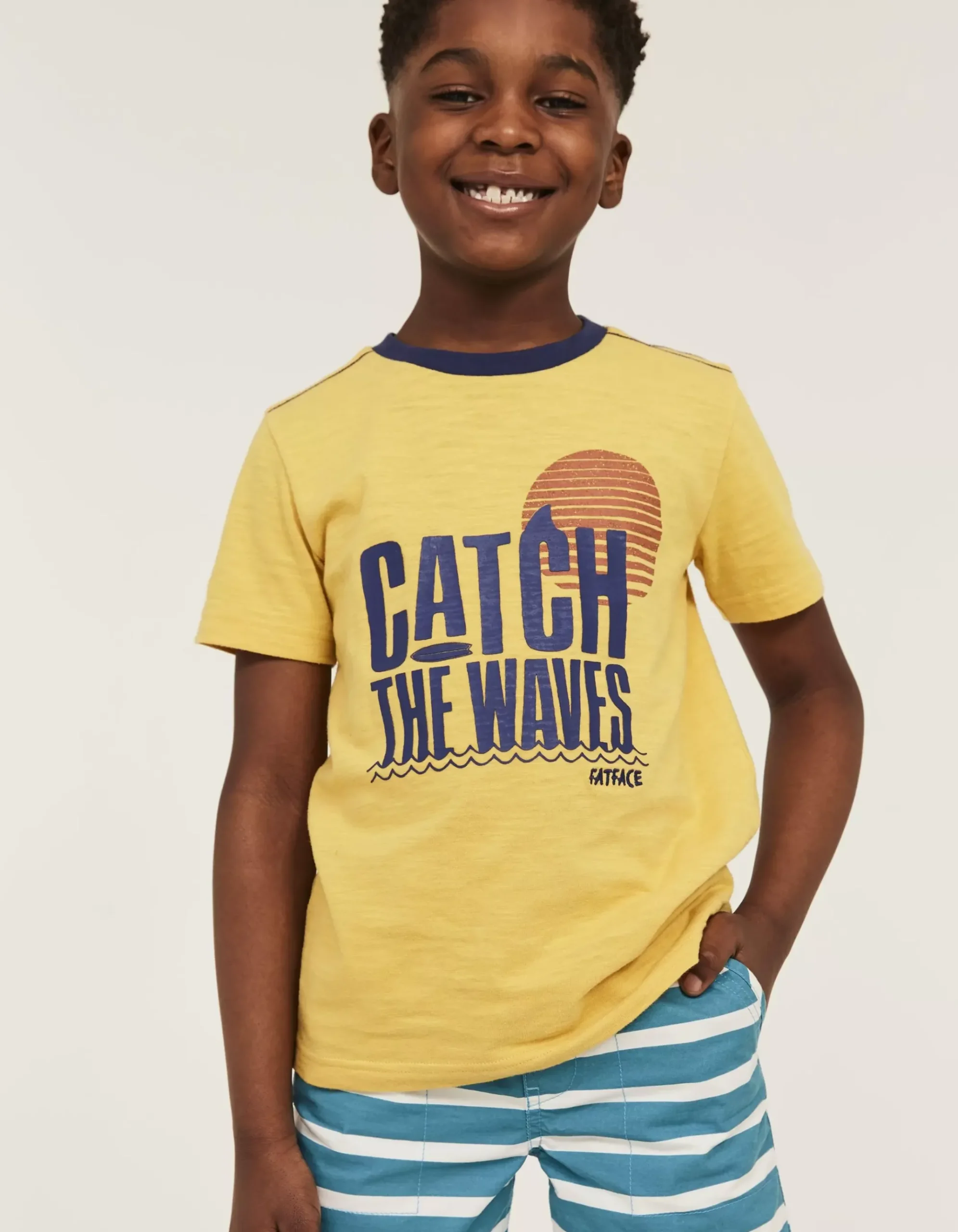 Catch The Waves Graphic T-Shirt