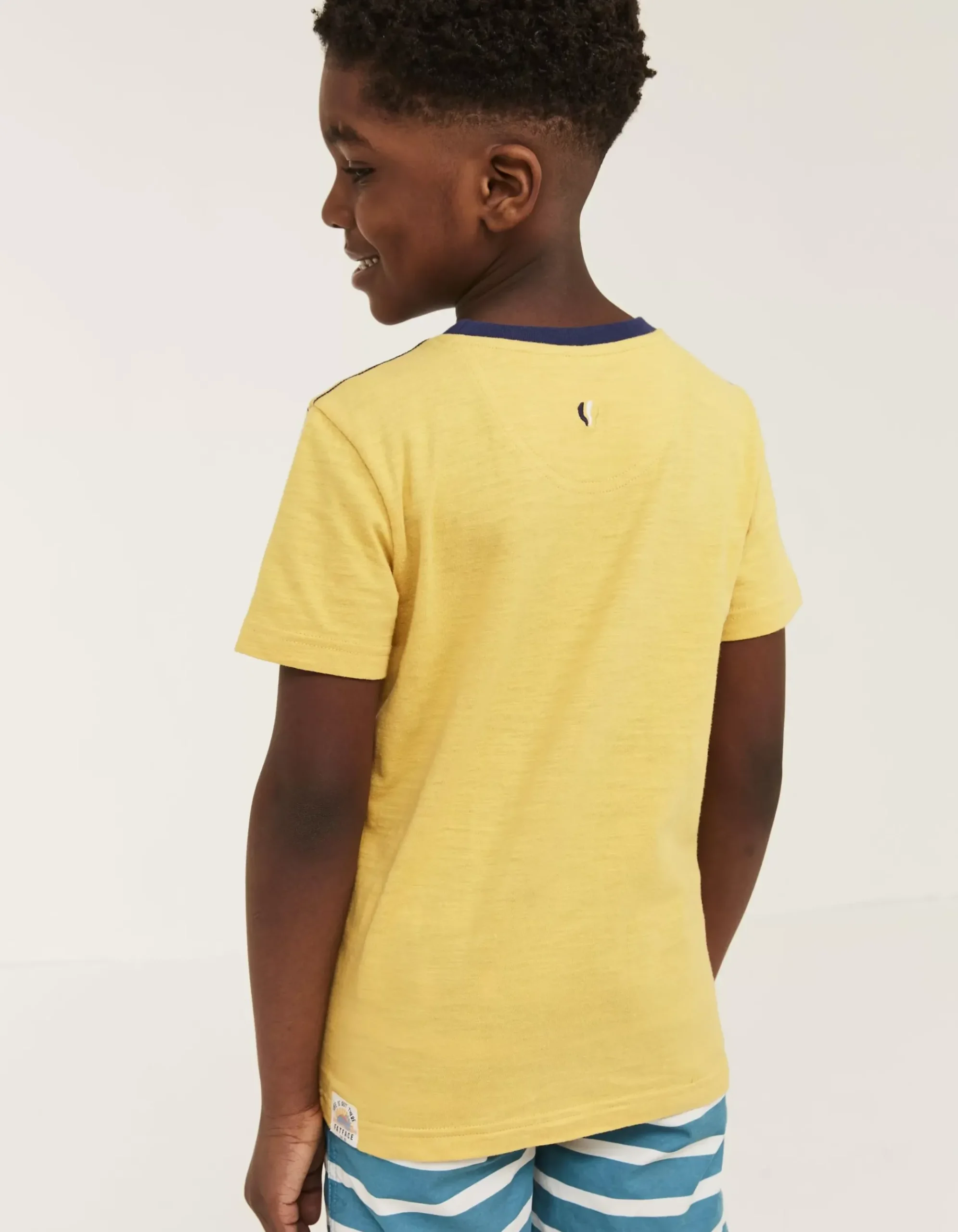 Catch The Waves Graphic T-Shirt