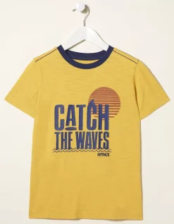 Catch The Waves Graphic T-Shirt