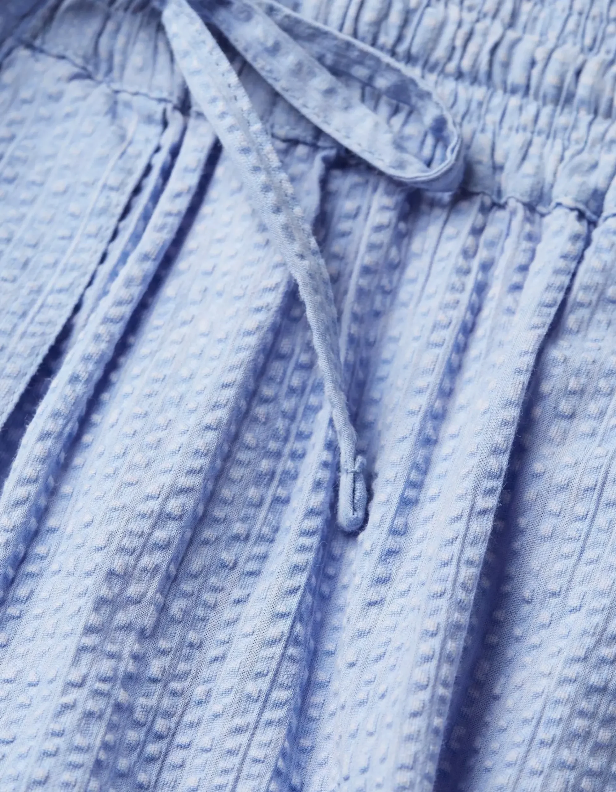 Flippy Textured Spot Shorts