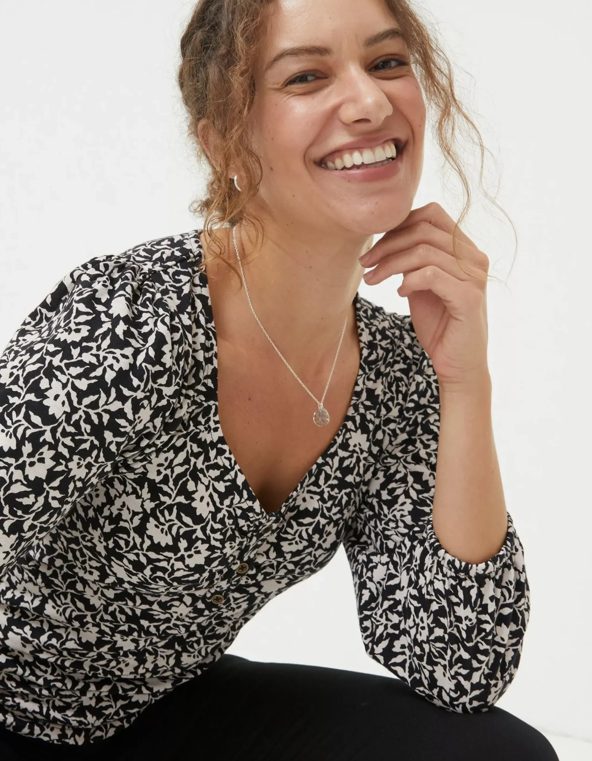 Kara Mono Vines Top