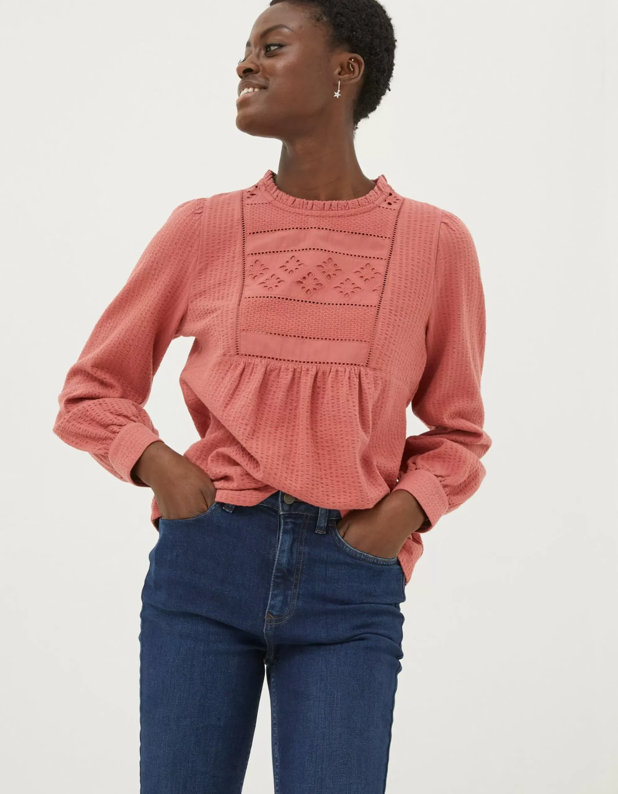 Liza Broderie Top