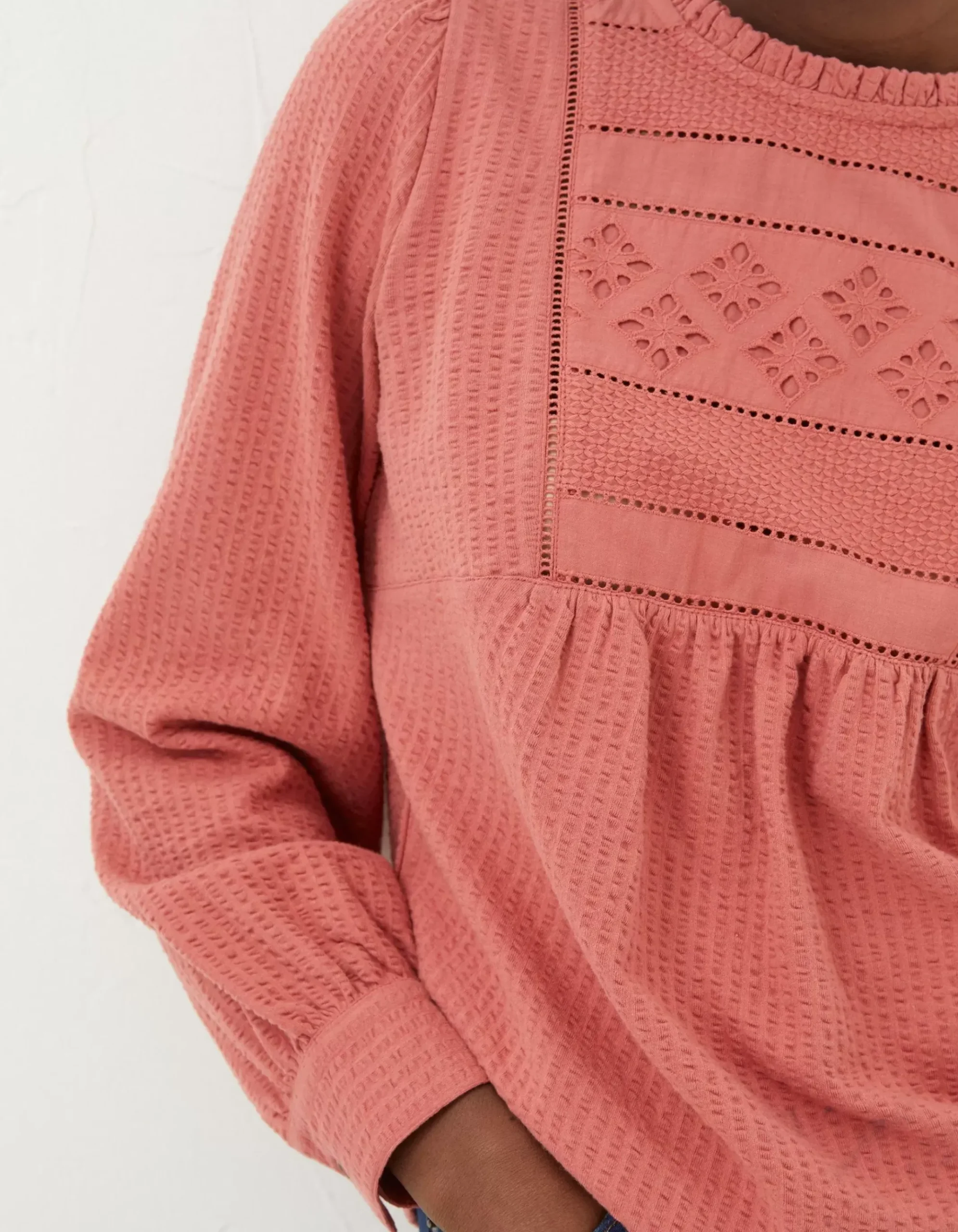 Liza Broderie Top