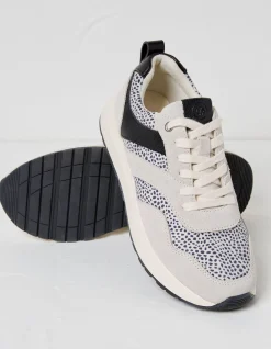 Nessa Runner Trainer