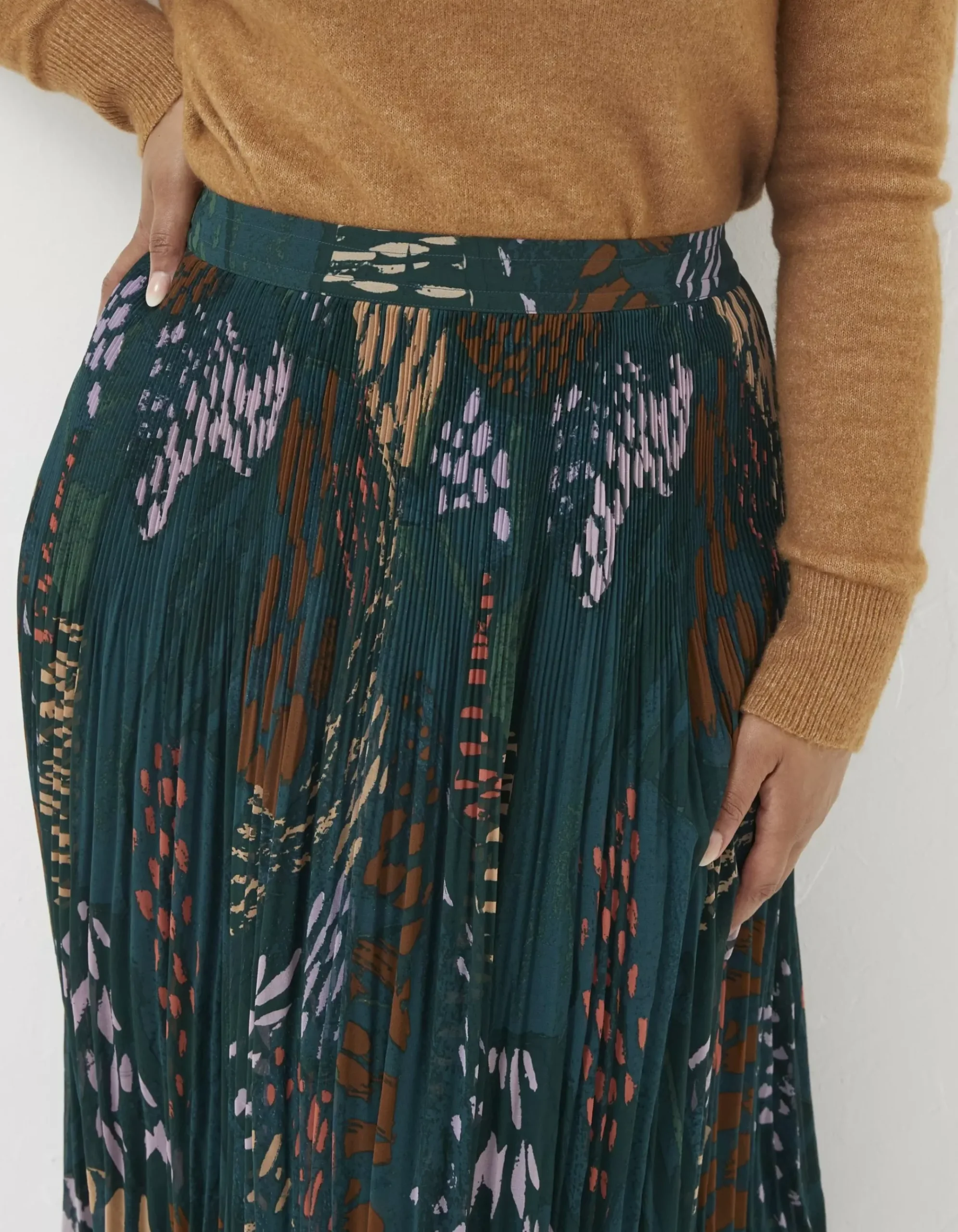 Paignton Landscape Pleated Midi Skirt