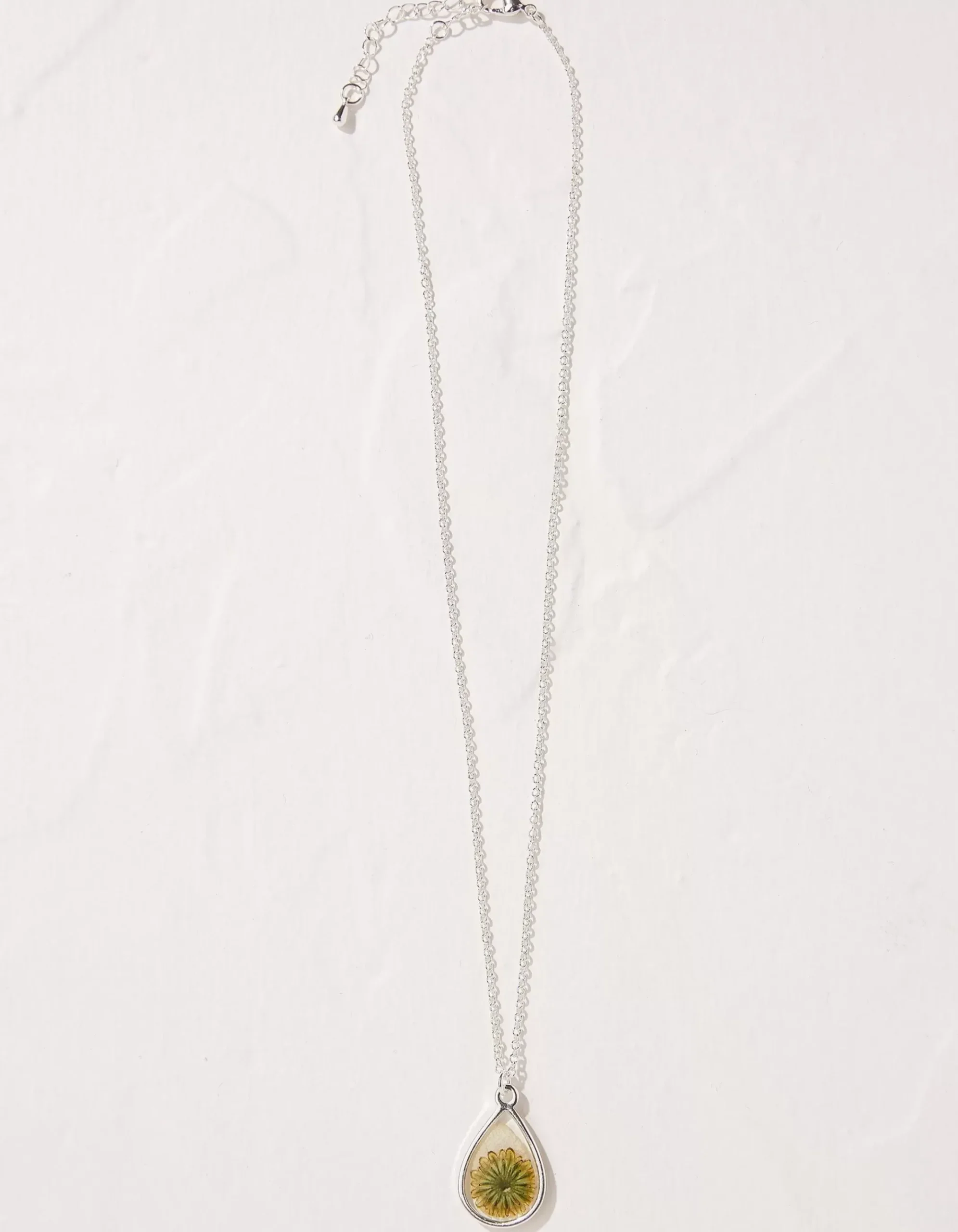 Pressed Daisy Necklace