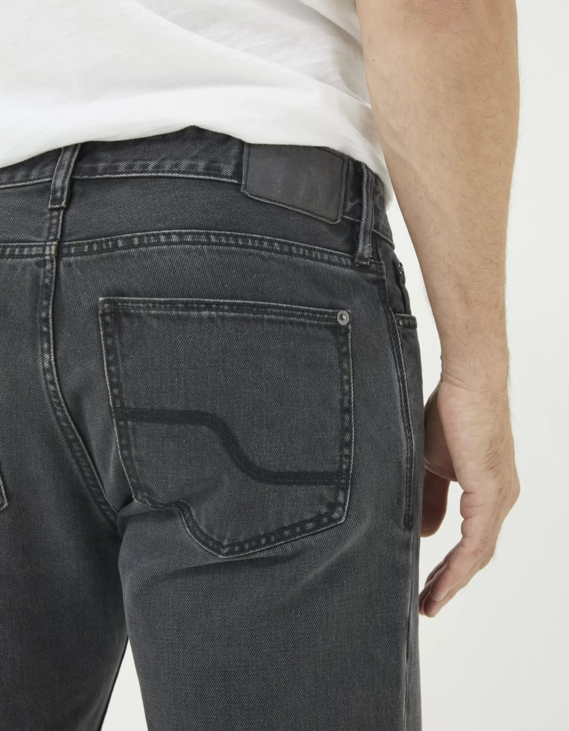 Straight Fit Jeans