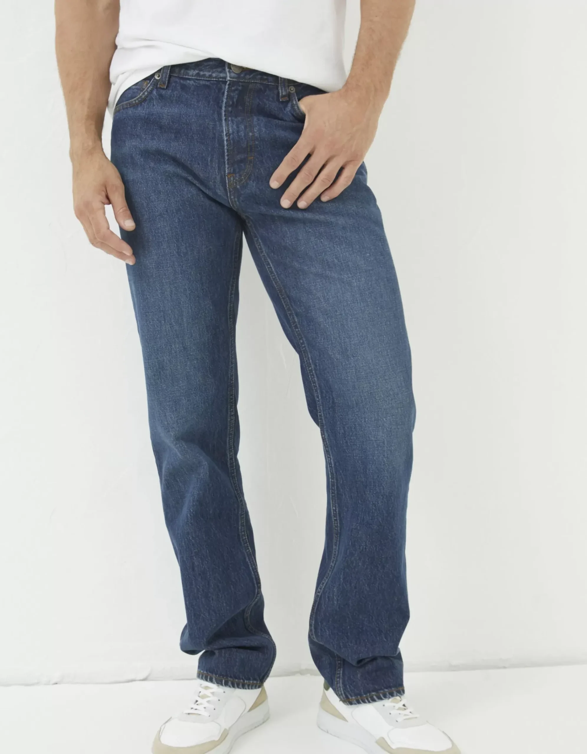 Straight Fit Jeans