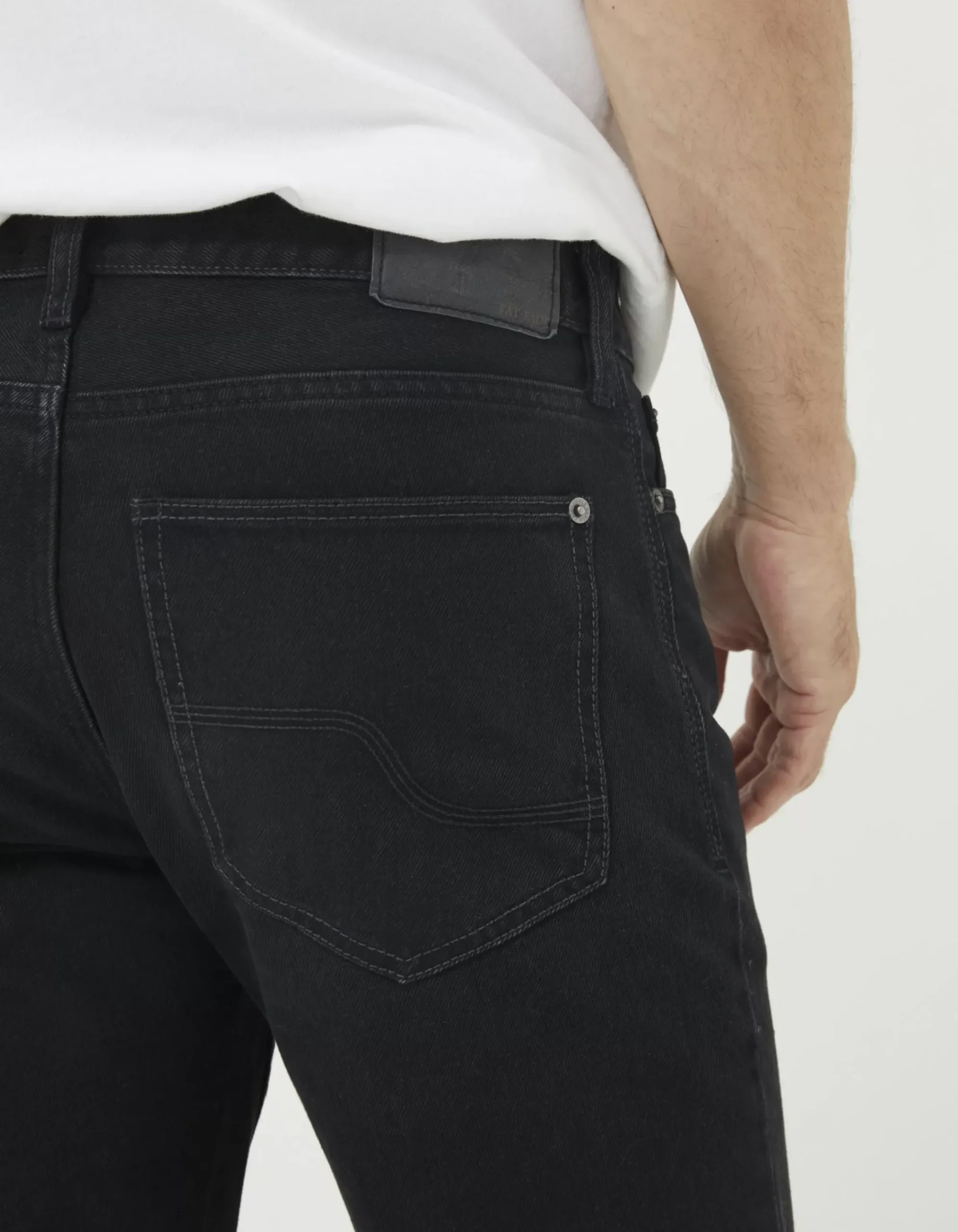 Straight Fit Jeans