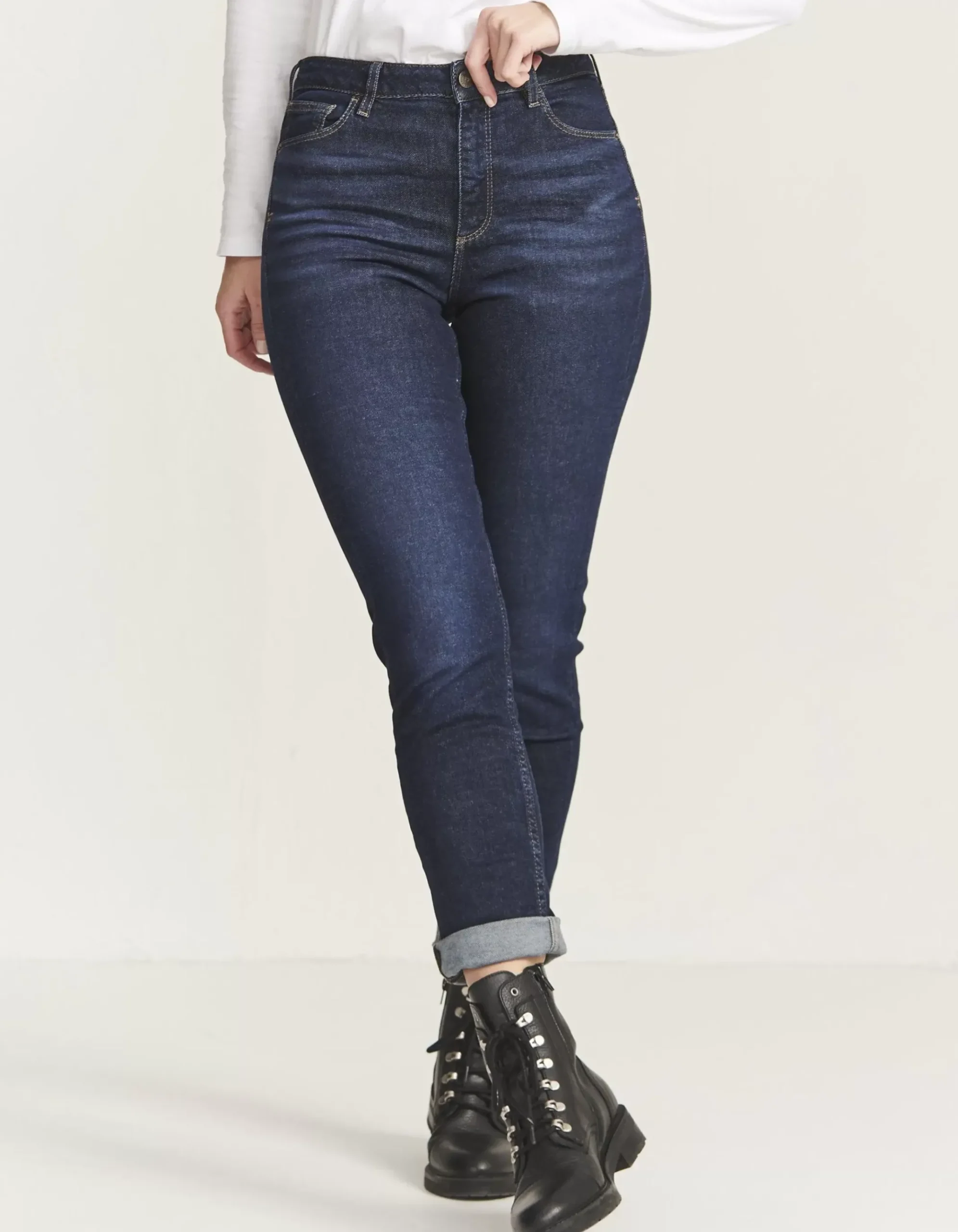 Sway Slim Jeans