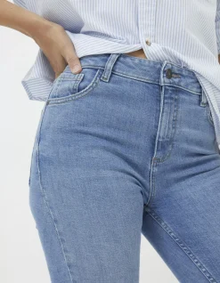 Sway Slim Leg Comfort Stretch Jeans