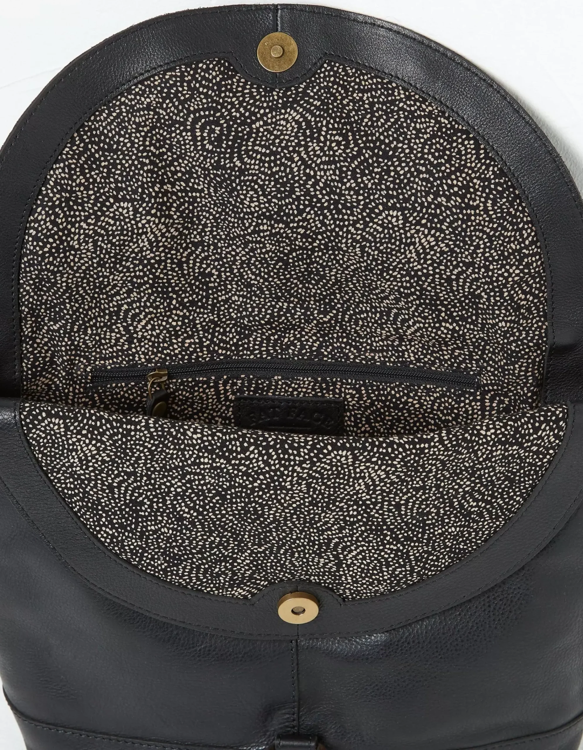 The Amberly Shoulder Bag