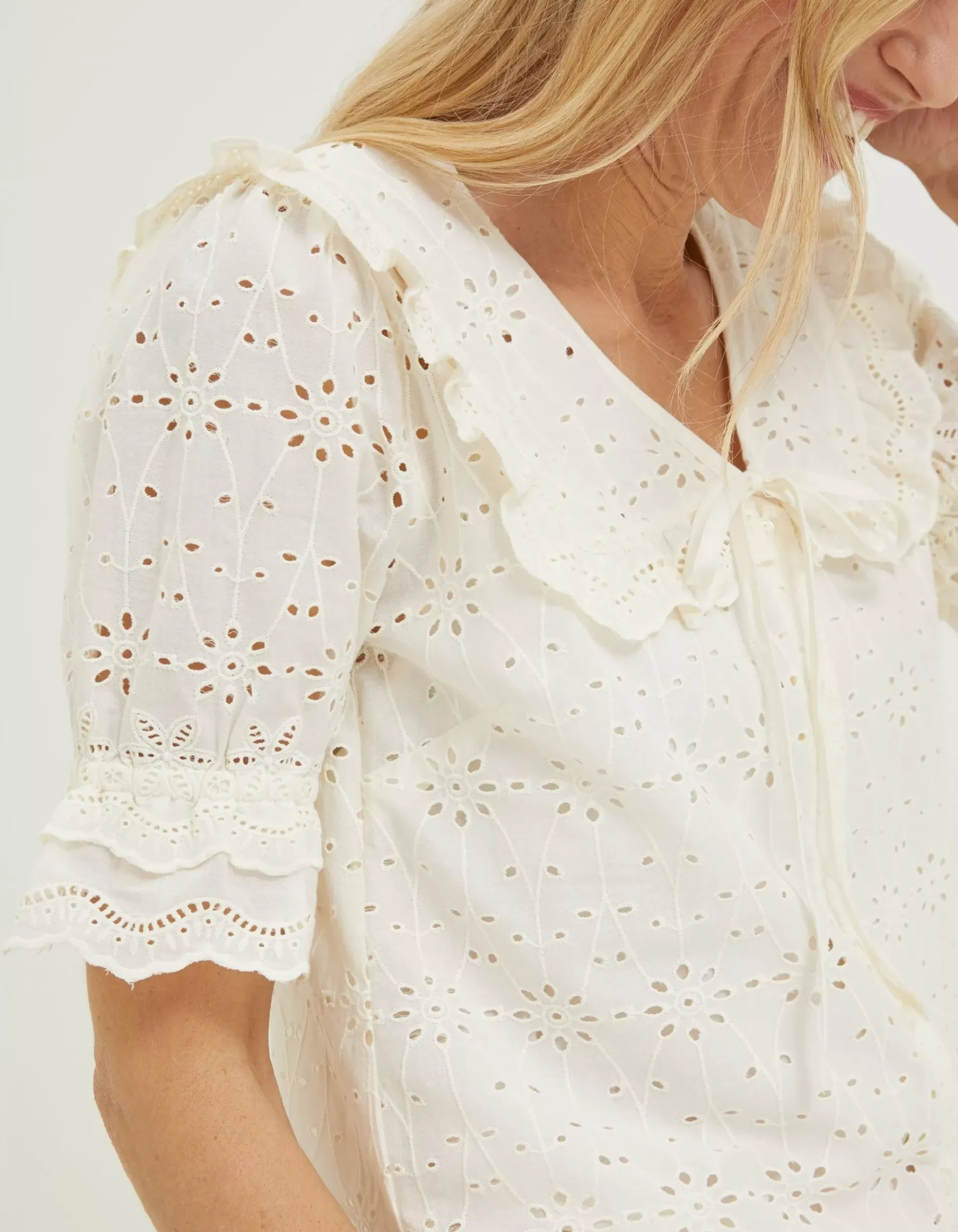 Tina Broderie Collar Blouse
